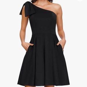 Elegant Black One-Shoulder Dress